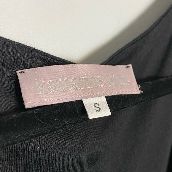 Katharine Kidd Pleated Sheer Sleeve Black Top - Picture 7 of 10